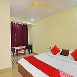 Hotel O Ritu Palace