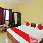 Hotel O Ritu Palace