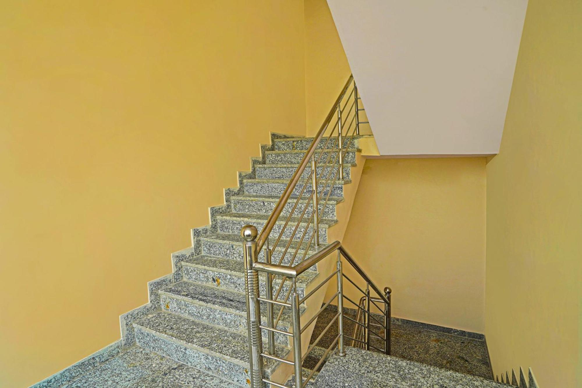 Hotel O Ritu Palace Jaipur